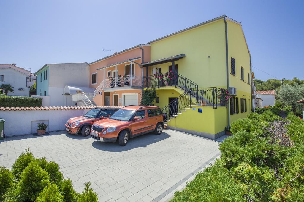 Apartments Javor Rovinj Exterior photo